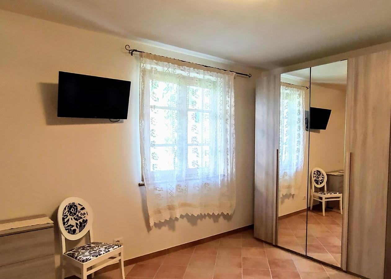 Agriturismo La Vite Maritata ปิเอตราซานตา ภายนอก รูปภาพ